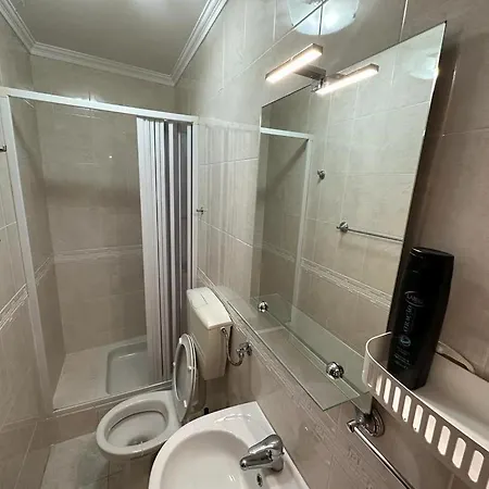 100 Meters From The Beach! Rua Da Regeneracao Appartement Nazaré
