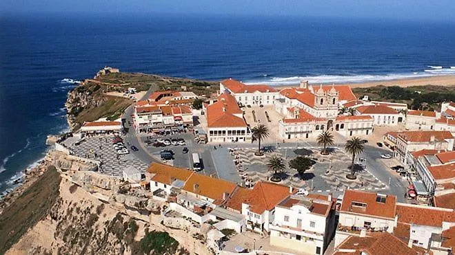 Apartament 100 Meters From The Beach! Rua Da Regeneracao Nazaré
